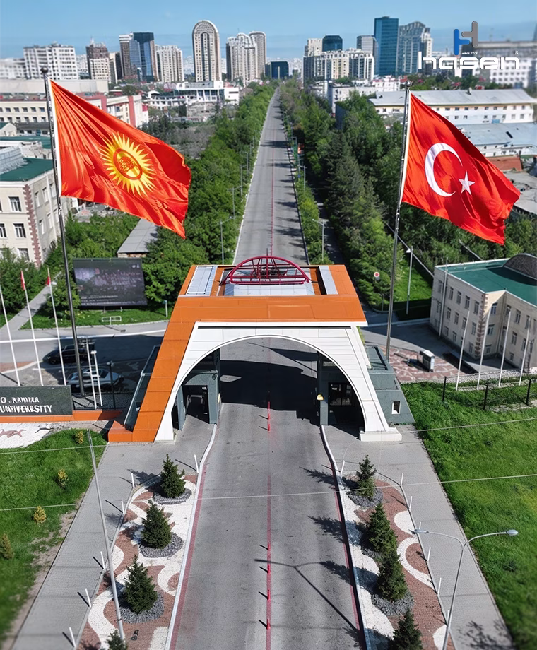 How Is a Flagpole Installed? Foundation, Installation and Safety Guide